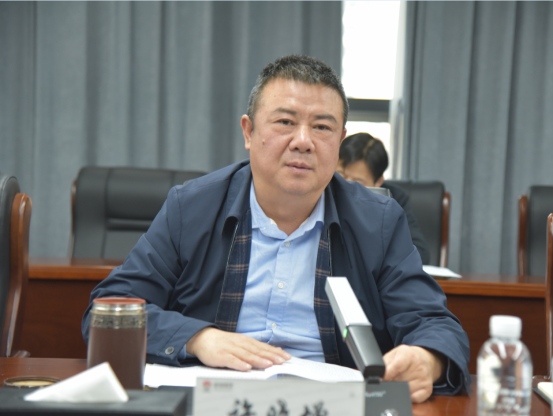 陜鋼集團(tuán)黨委理論學(xué)習(xí)中心組學(xué)習(xí)中央經(jīng)濟(jì)工作會議精神、陜西省委十四屆五次全會暨省委經(jīng)濟(jì)工作會議精神