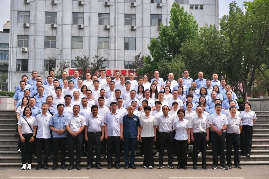 高溫熔爐煉精鋼 警示教育鑄廉心—龍鋼集團2025年警示教育活動側(cè)記