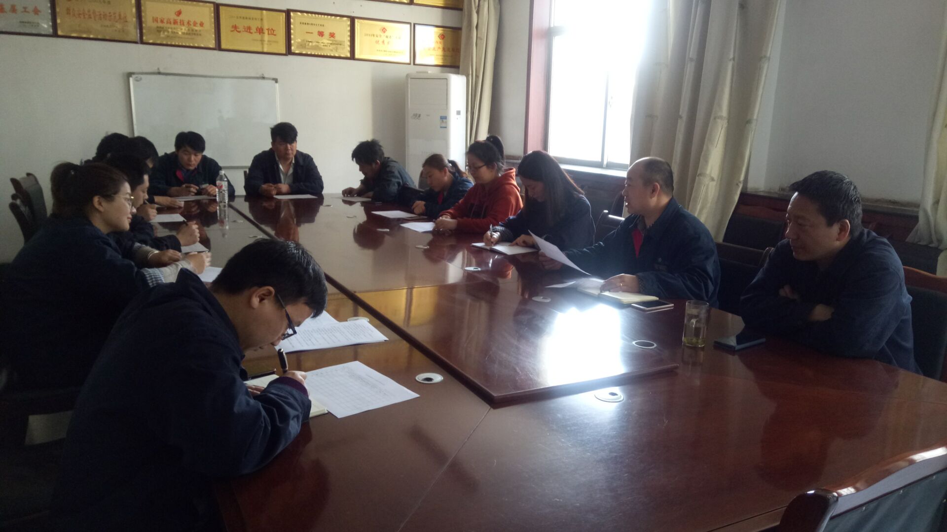 華富新能源公司正式啟動管理人員末尾淘汰考核機(jī)制