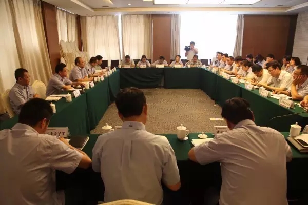 龍鋼集團公司召開黨風(fēng)廉政建設(shè)工作座談會 龍鋼集團公司召開黨風(fēng)廉政建設(shè)工作座談會
