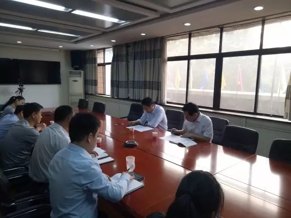 龍鋼集團工會主席劉光明到包聯(lián)單位禹宏置業(yè)公司調研 龍鋼集團工會主席劉光明到包聯(lián)單位禹宏置業(yè)公司調研