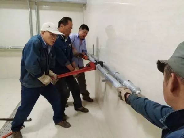 技術保障　用心服務　以汗水潤澤心靈