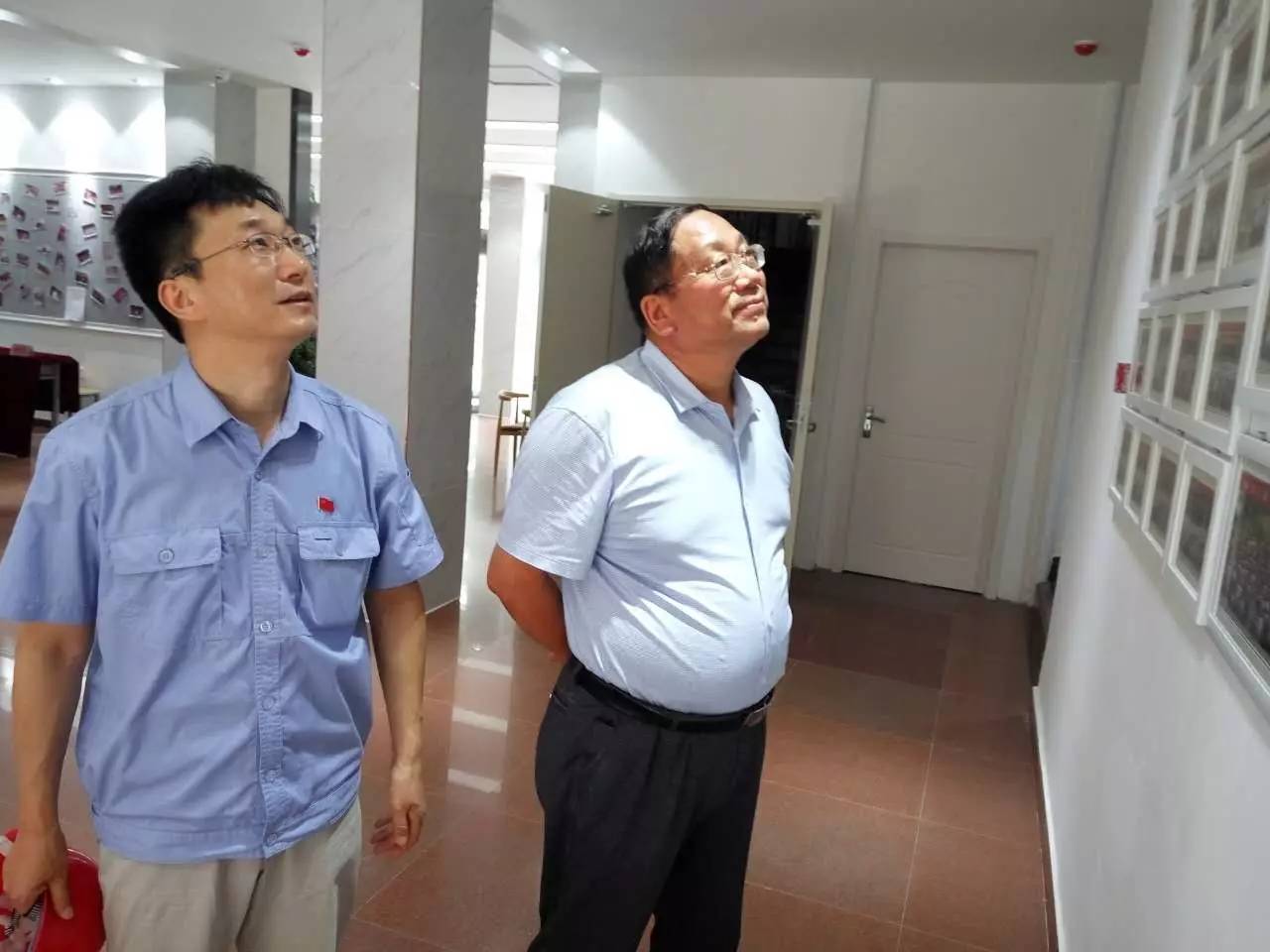 龍鋼集團(tuán)公司董事長、總經(jīng)理董銀師到西鋼、紅光物流公司調(diào)研