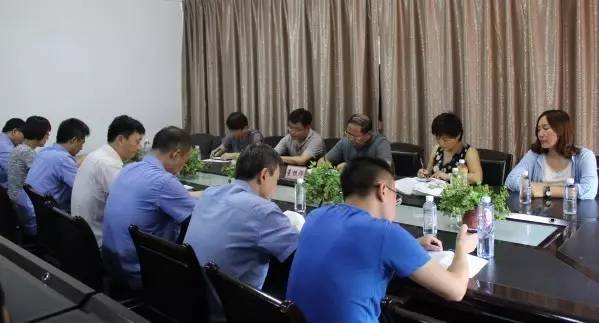 董銀師、史明奇一行到西鋼、紅光物流公司檢查黨風(fēng)廉政建設(shè)工作