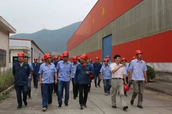 西鋼公司、紅光物流公司全力支援柞水同興軋鋼生產(chǎn)線啟動