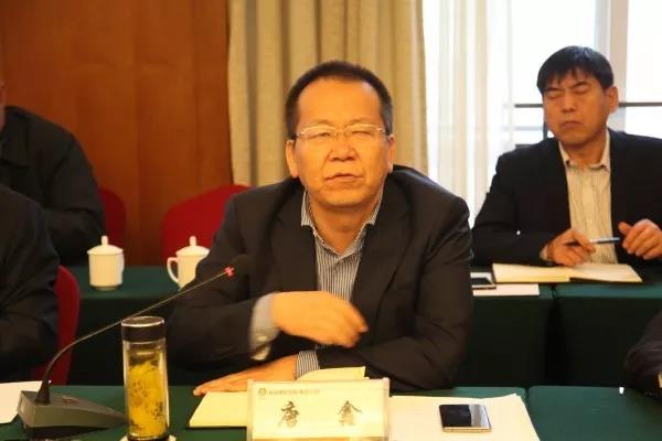 龍鋼集團(tuán)召開3月份經(jīng)濟(jì)運行分析會