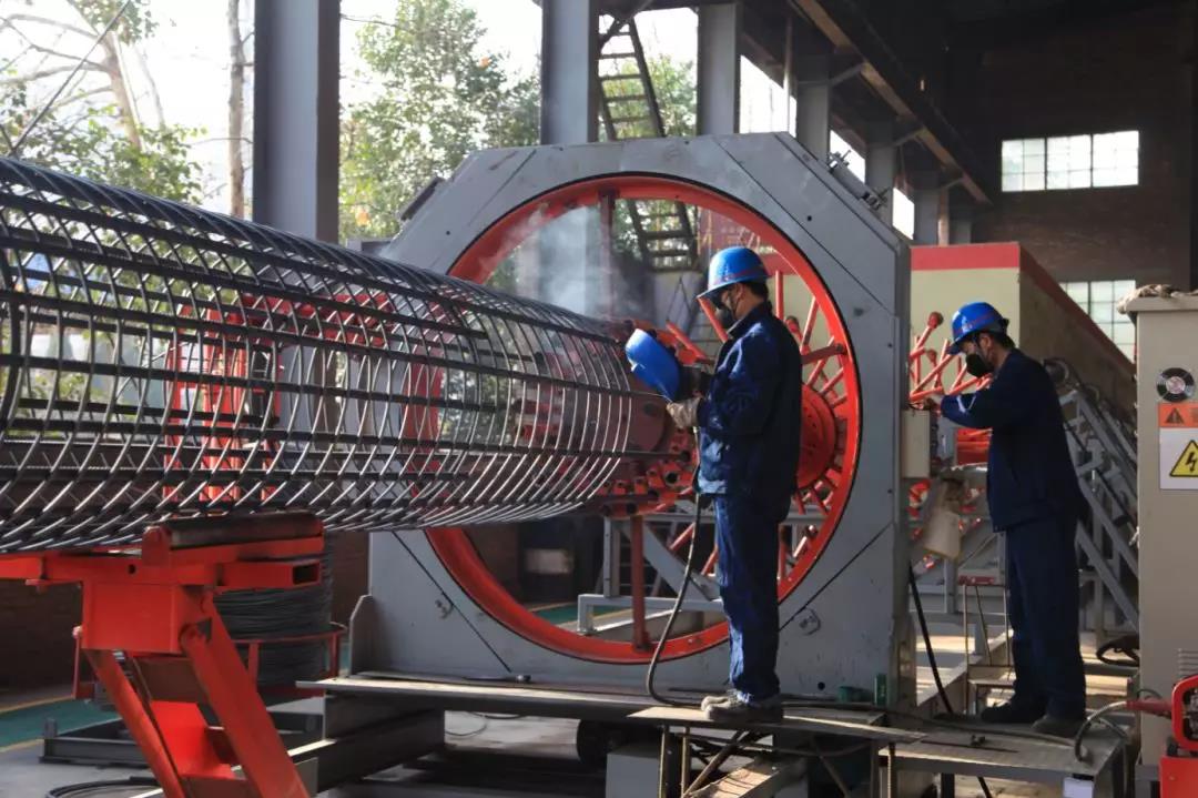 號(hào)響戰(zhàn)鼓急 潮涌風(fēng)帆起——龍鋼集團(tuán)“追趕超越 非鋼在行動(dòng)”之強(qiáng)管理深改革篇
