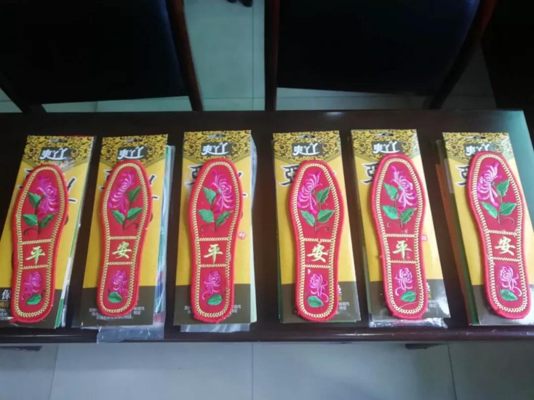 一封家書寄深情 千言萬語說安全——龍鋼集團(tuán)公司組織開展“安全家書巡回誦讀”活動(dòng) 一封家書寄深情 千言萬語說安全——龍鋼集團(tuán)公司組織開展“安全家書巡回誦讀”活動(dòng)