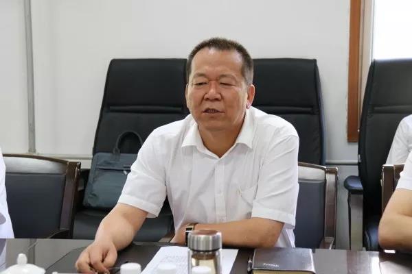 陜鋼集團(tuán)、龍鋼集團(tuán)召開(kāi)寶軋公司干部大會(huì)