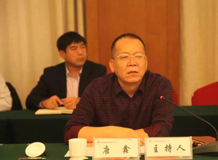 龍鋼集團召開9月份經(jīng)濟運行分析暨三季度追趕超越點評會