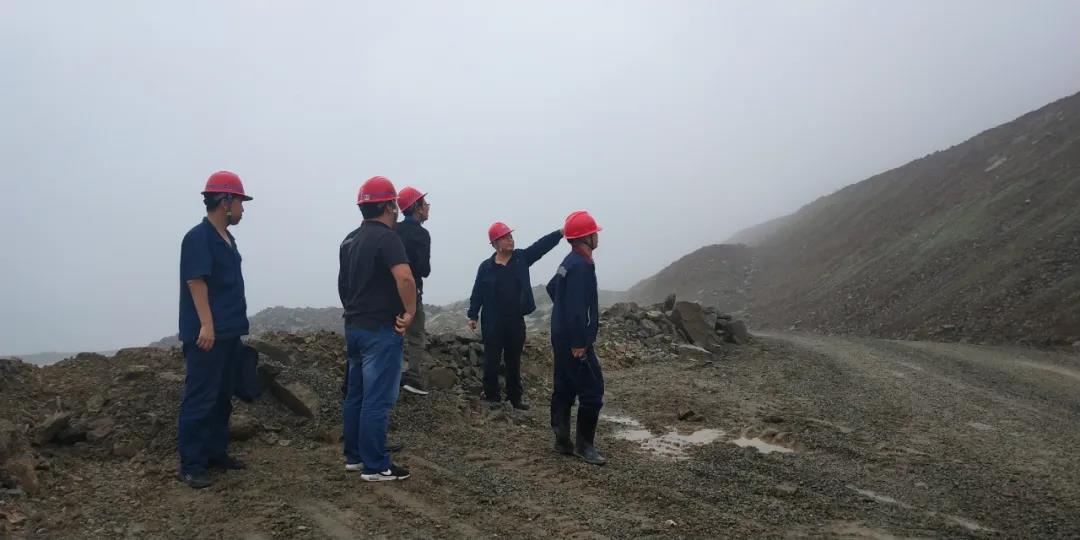 中國有色西安勘察設計研究院技術(shù)人員來大西溝進行技術(shù)交流指導