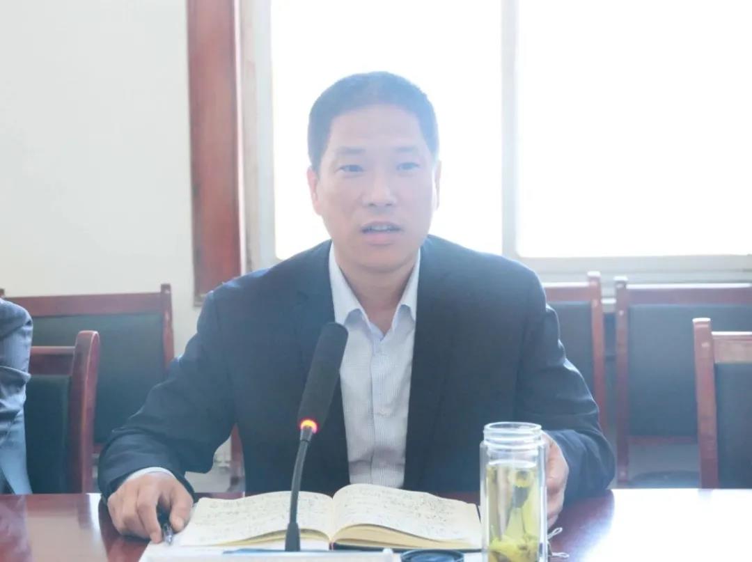 龍鋼集團召開3月份及一季度經(jīng)營分析會